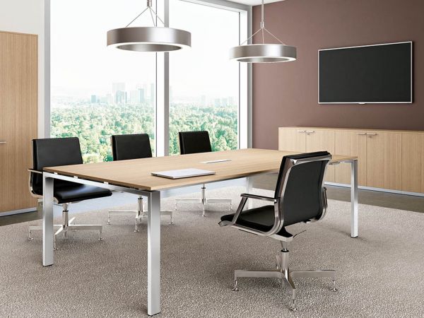 Bralco GLIDER Konferenztisch rechteckig mit 4-Fuß