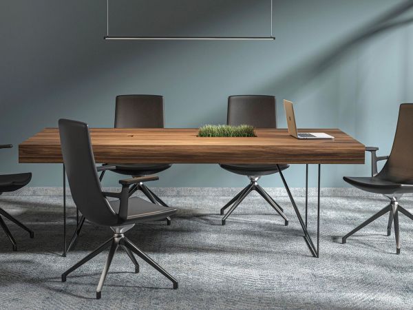 Loft Premium Besprechungstisch mit Tischplatte in Holz Nussbaum