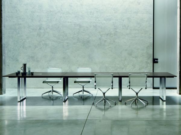 frezza Velvet Konferenztisch in 420/480x120 cm für 14 Personen